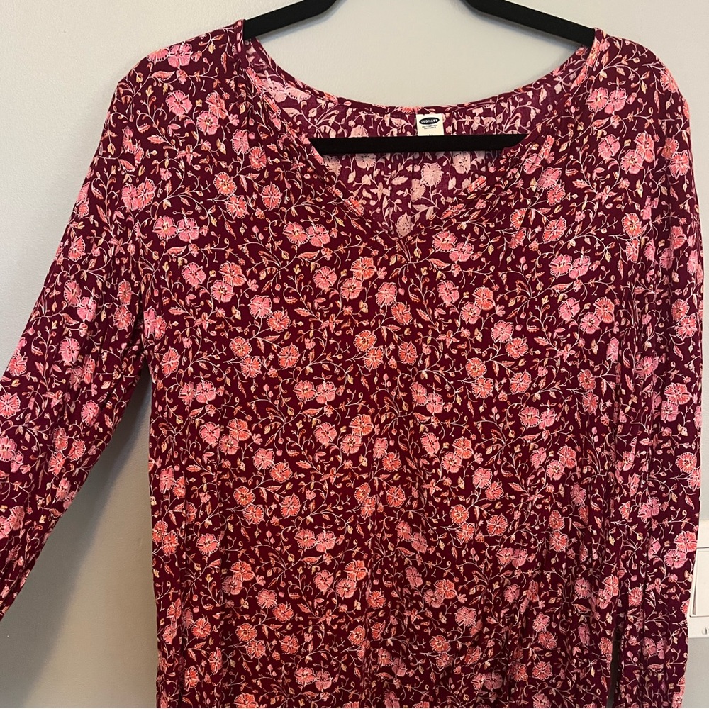 Old Navy Floral Blouse Size Medium